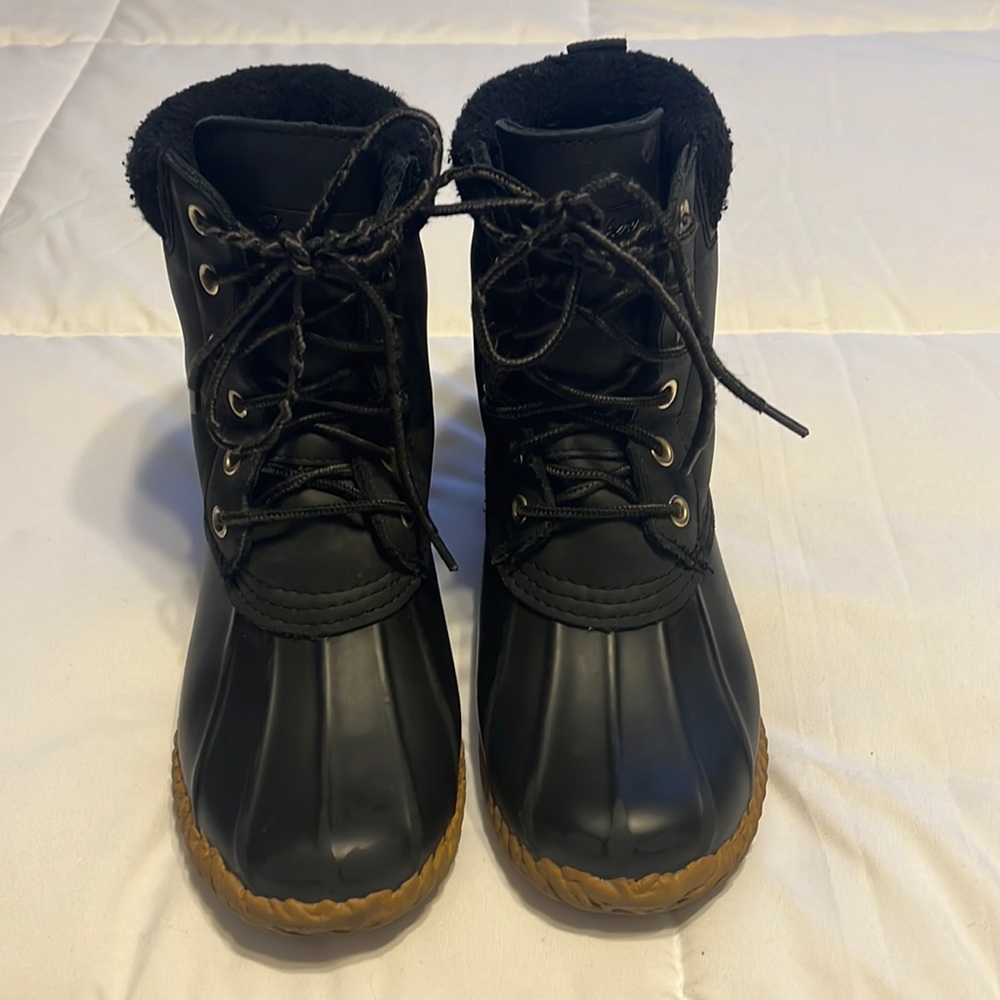 💸2/$20💸 Sketchers Duck Boots Size 5